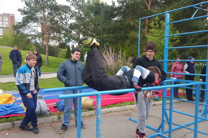 Отжимались до победного (+фото)